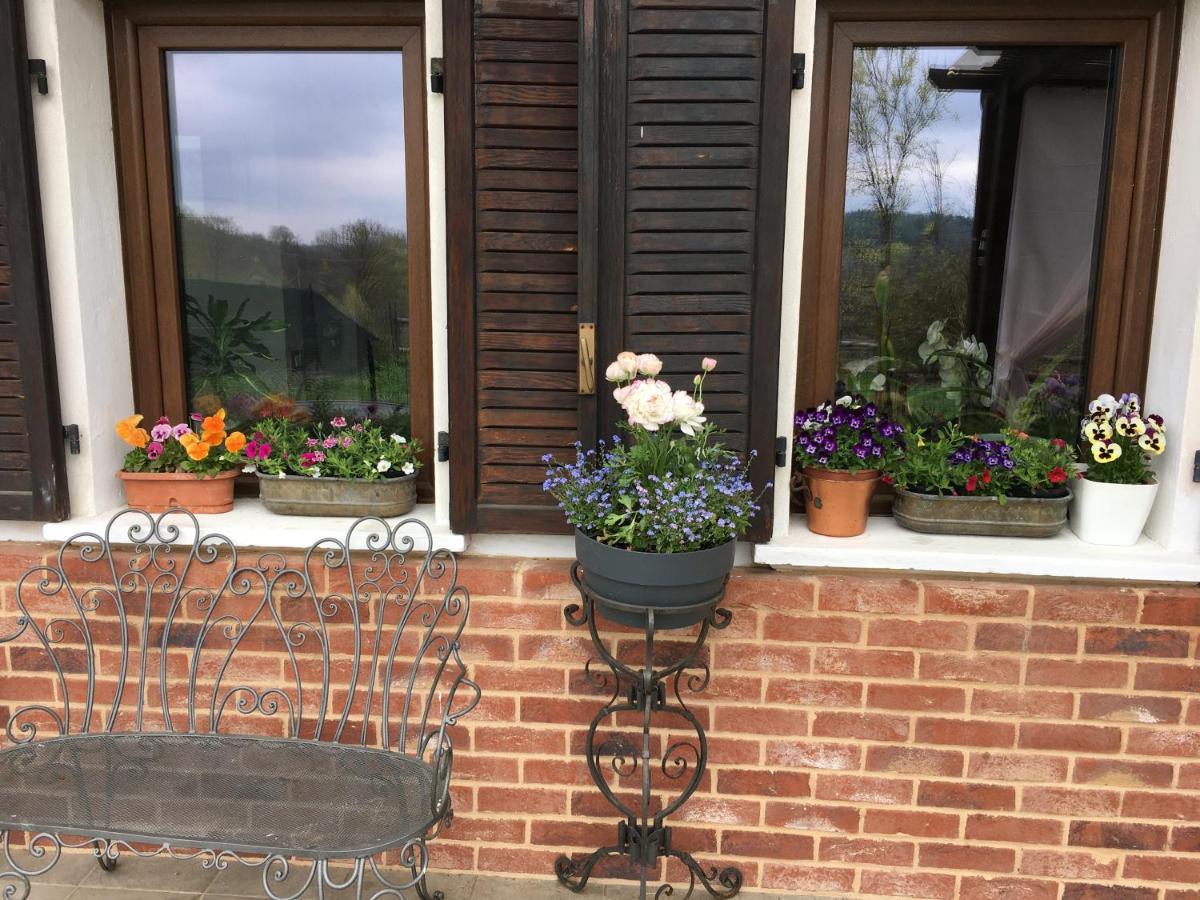 Capriglio B&B Cascina Dei Levrieri מראה חיצוני תמונה